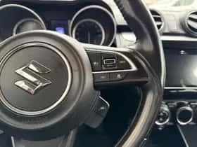 Suzuki Swift (2021) thumbnail 16
