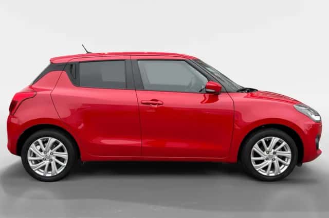 Suzuki Swift (2021) thumbnail 6