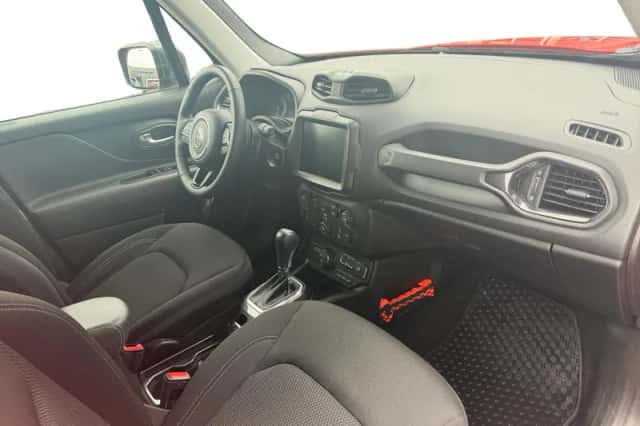 Jeep Renegade (2022) thumbnail 12