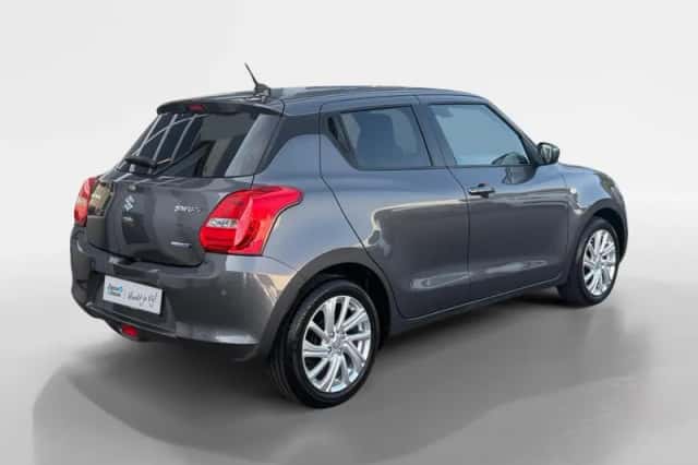 Suzuki Swift (2022) thumbnail 5
