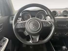 Suzuki Swift (2021) thumbnail 14