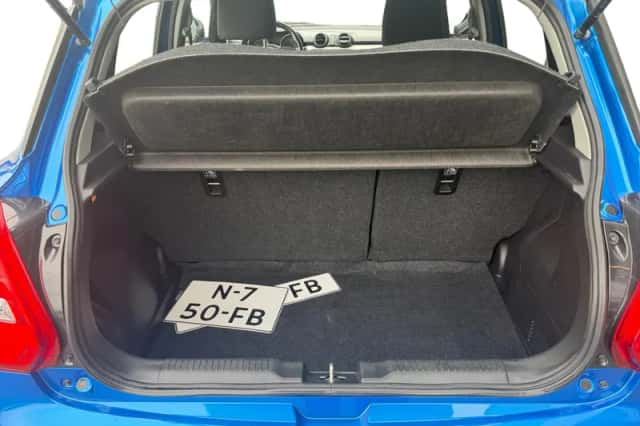 Suzuki Swift (2021) thumbnail 25