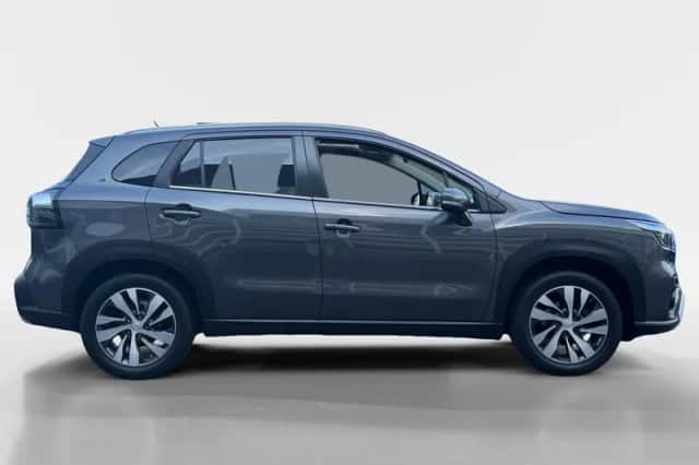 Suzuki S-Cross (2022) thumbnail 5