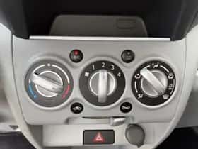 Suzuki Alto (2009) thumbnail 13