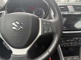 Suzuki S-Cross (2020) thumbnail 16
