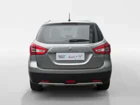 Suzuki S-Cross (2020) thumbnail 4