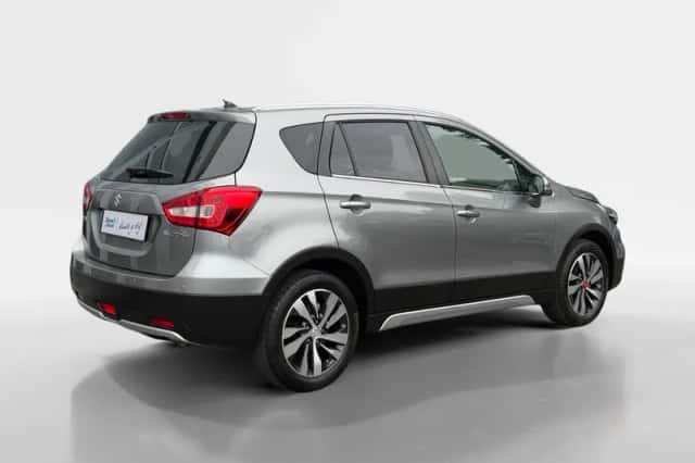 Suzuki S-Cross (2020) thumbnail 5