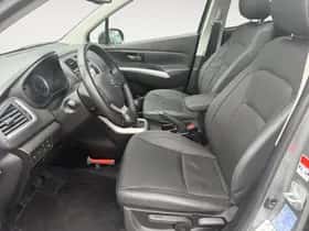 Suzuki S-Cross (2020) thumbnail 9