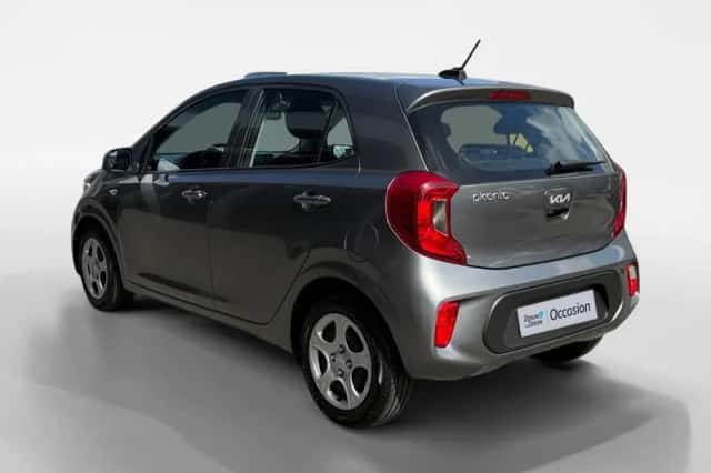 Kia Picanto (2023) thumbnail 2
