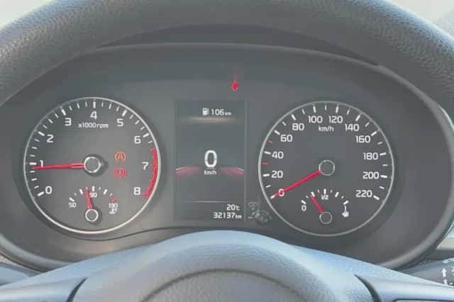 Kia Picanto (2023) thumbnail 17