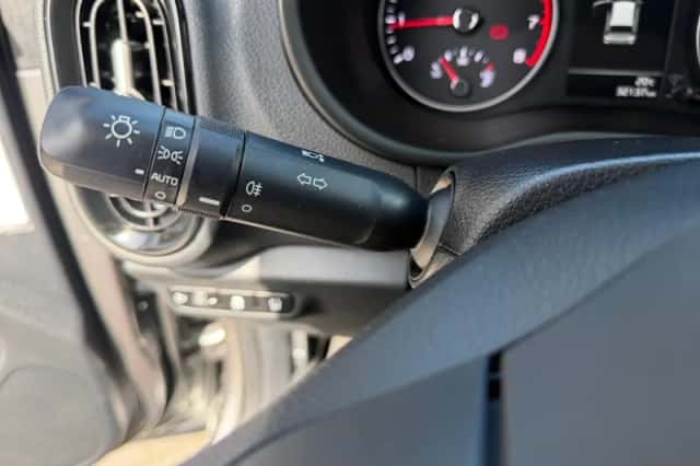 Kia Picanto (2023) thumbnail 18