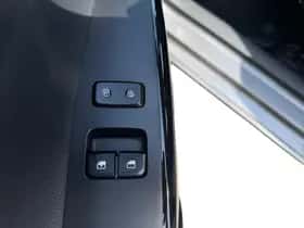 Kia Picanto (2023) thumbnail 23