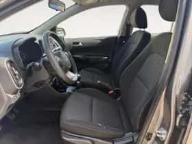 Kia Picanto (2023) thumbnail 8