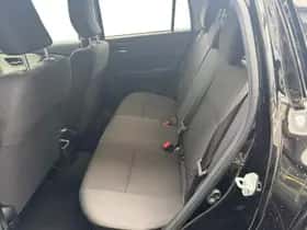 Suzuki Swift (2025) thumbnail 12