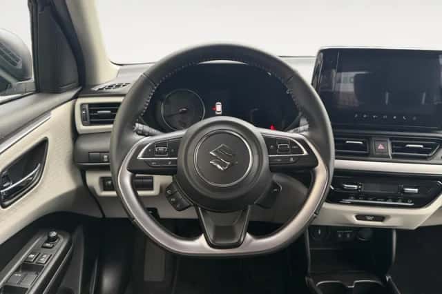 Suzuki Swift (2025) thumbnail 13