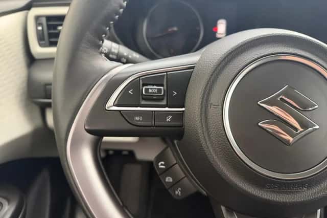 Suzuki Swift (2025) thumbnail 14