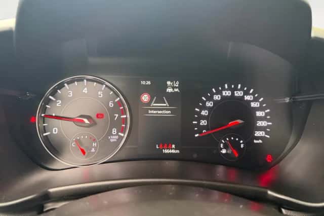 Suzuki Swift (2025) thumbnail 16