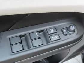 Suzuki Swift (2025) thumbnail 18