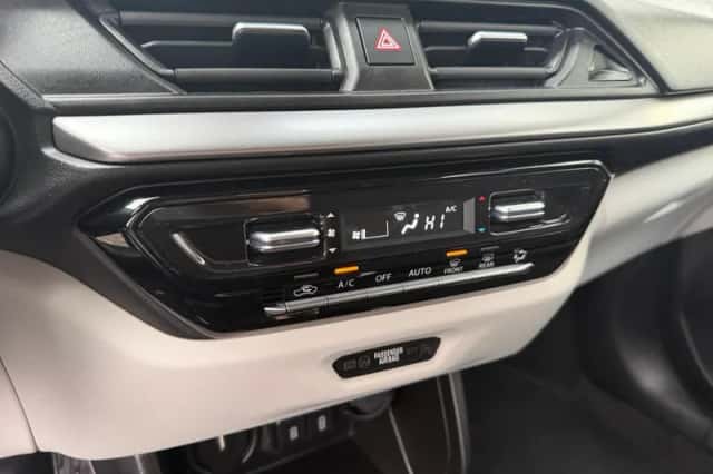Suzuki Swift (2025) thumbnail 22