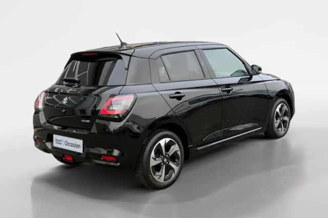 Suzuki Swift (2025) thumbnail 5