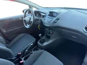 Ford Fiesta (2016) thumbnail 12