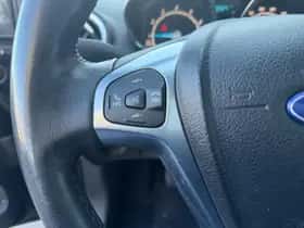 Ford Fiesta (2016) thumbnail 15