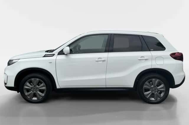 Suzuki Vitara (2021) thumbnail 2