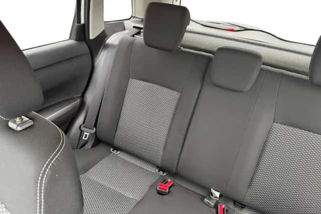 Suzuki Vitara (2021) thumbnail 14