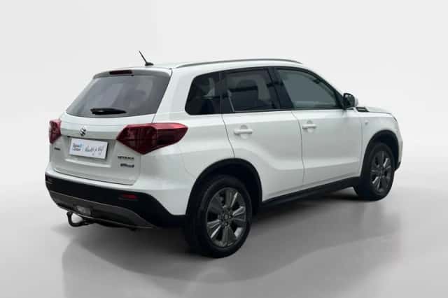 Suzuki Vitara (2021) thumbnail 5
