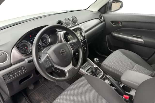 Suzuki Vitara (2021) thumbnail 10