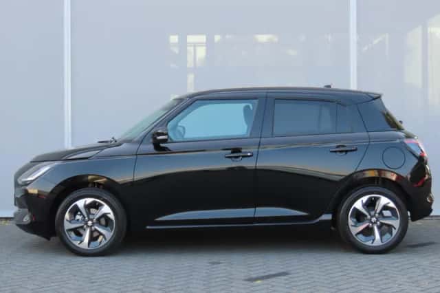 Suzuki Swift (2026) thumbnail 2