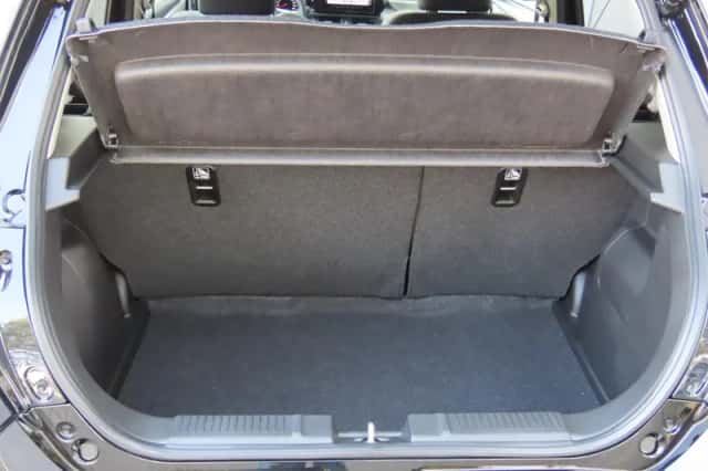 Suzuki Swift (2026) thumbnail 9
