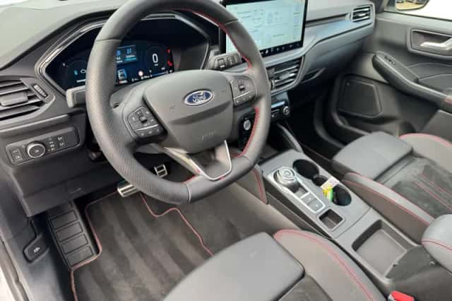 Ford Kuga (2025) thumbnail 18