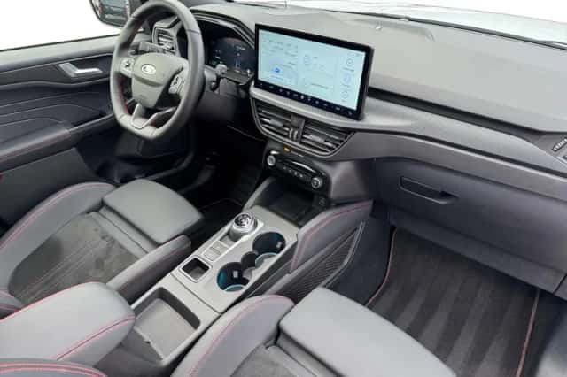 Ford Kuga (2025) thumbnail 3