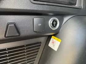 Ford Kuga (2025) thumbnail 27