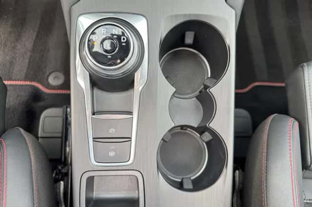 Ford Kuga (2025) thumbnail 31