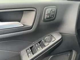 Ford Kuga (2025) thumbnail 32