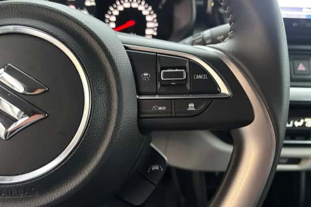 Suzuki Swift (2025) thumbnail 15