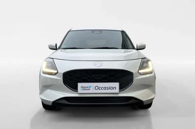 Suzuki Swift (2025) thumbnail 3