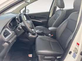 Suzuki S-Cross (2026) thumbnail 9