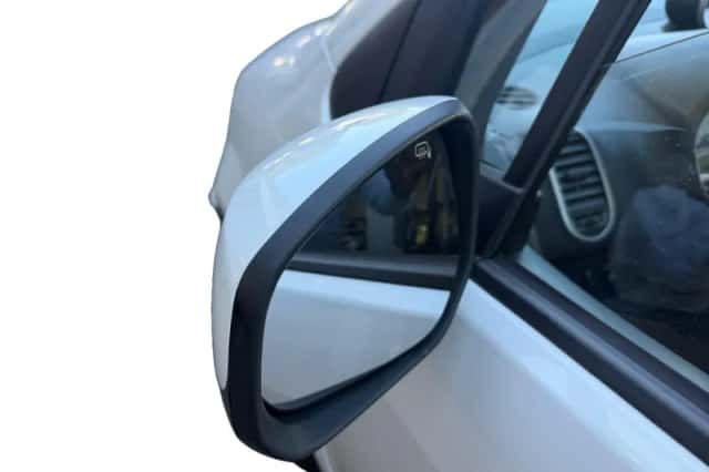 Suzuki Splash (2015) thumbnail 3