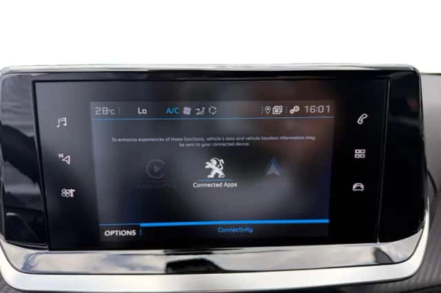 Peugeot 2008 (2023) thumbnail 3