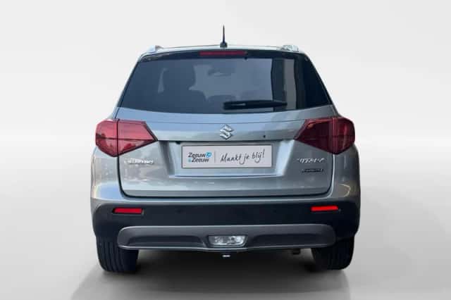 Suzuki Vitara (2024) thumbnail 4