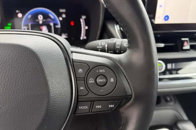 Suzuki Swace (2024) thumbnail 17
