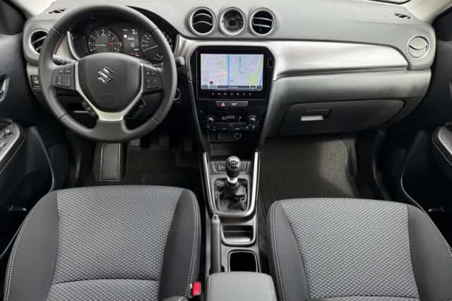 Suzuki Vitara (2025) thumbnail 12