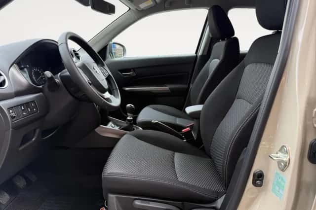 Suzuki Vitara (2025) thumbnail 10