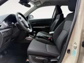 Suzuki Vitara (2025) thumbnail 10