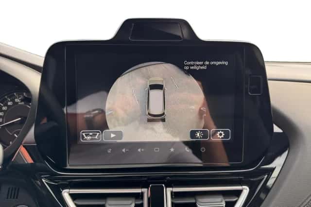 Suzuki S-Cross (2025) thumbnail 14