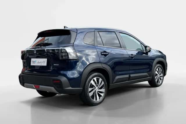 Suzuki S-Cross (2025) thumbnail 4