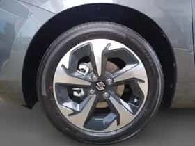 Suzuki Swift (2026) thumbnail 9